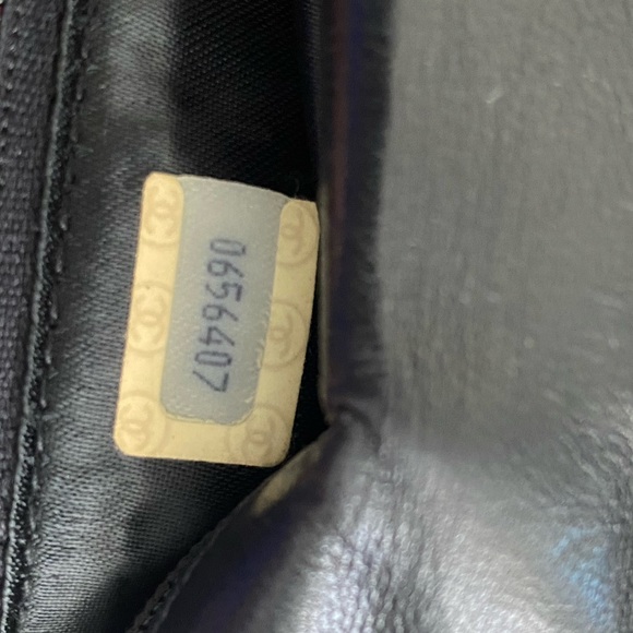 Chanel Vintage Lambskin Stitched CC Logo Small Crossbody Chain Flap Bag - Picture 6 of 17